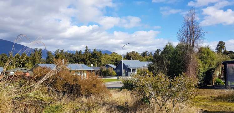 15 Nyhon Place Haast_7