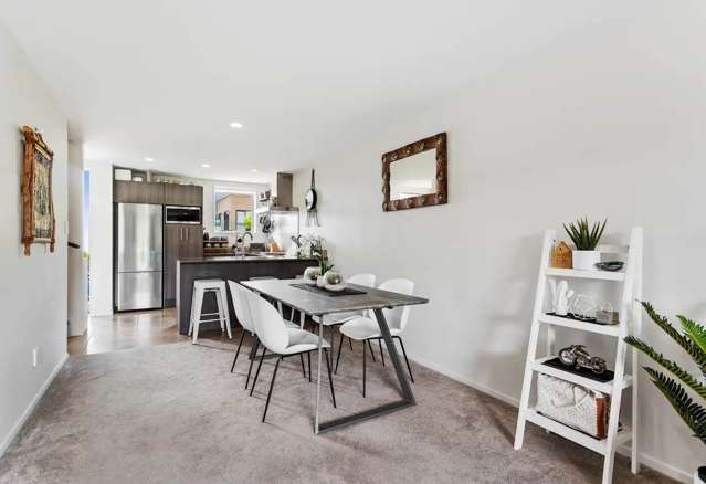 15/1 Gracechurch Drive Flat Bush_4