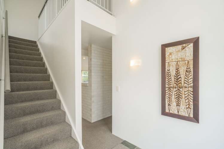 10 Ajax Head Pauanui_10