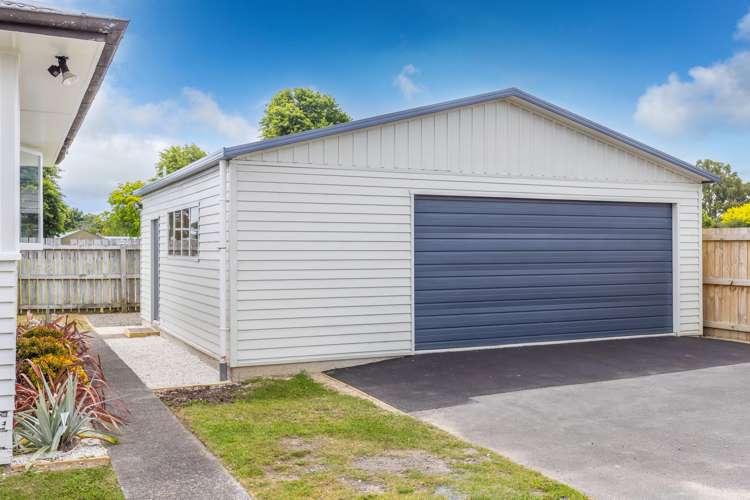 31 Halberg Crescent Chartwell_19
