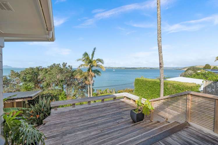 108 Beach Road Onerahi_2