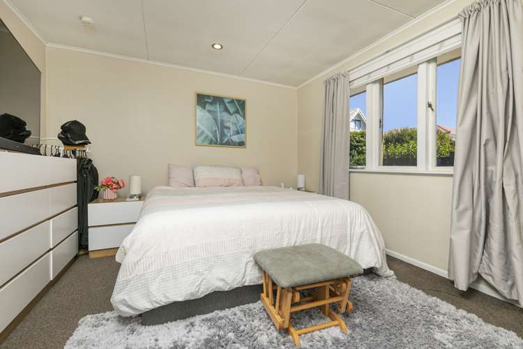 1/46 and 2/46 Gulf View Road Murrays Bay North Shore City Houses