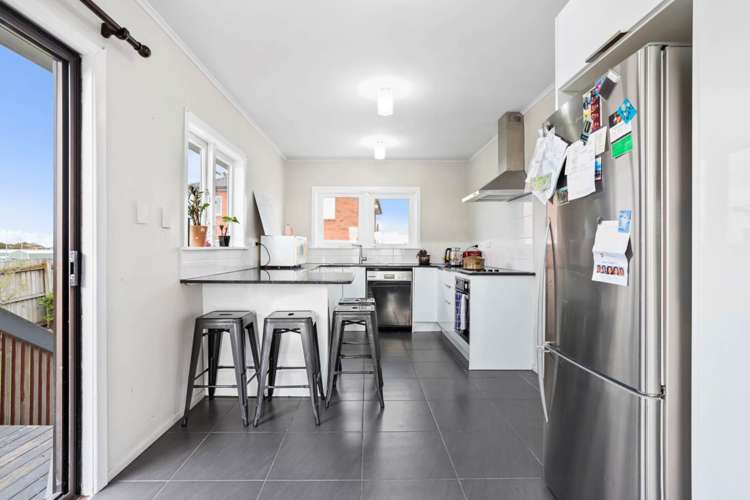 116b Royal Road Massey_12