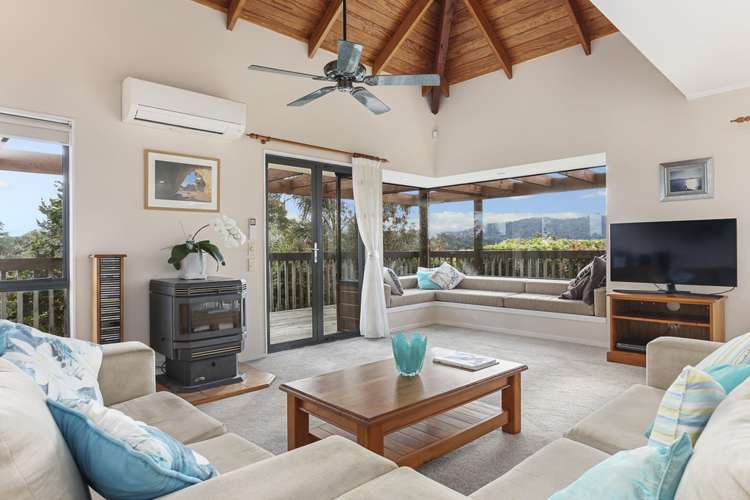 35 Landing Road Titirangi_7