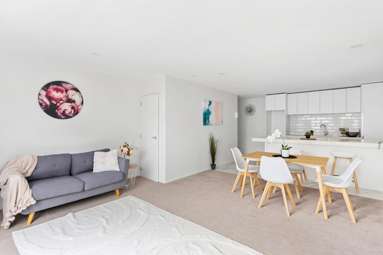 37/99 Mays Road_4