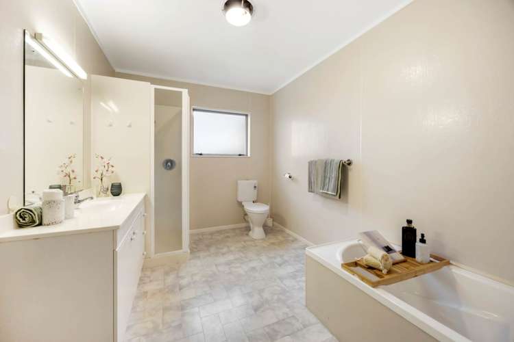 52 Hetherington Road Ranui_13