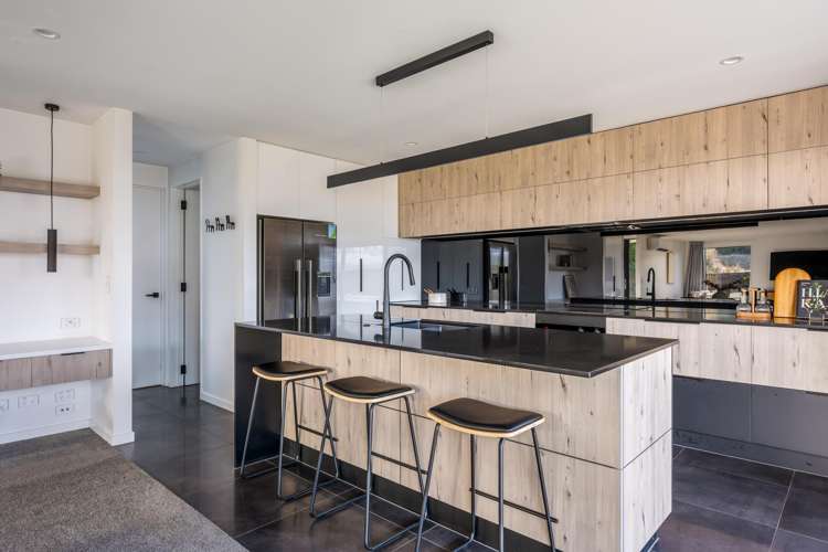 251 Aubrey Road Wanaka_6