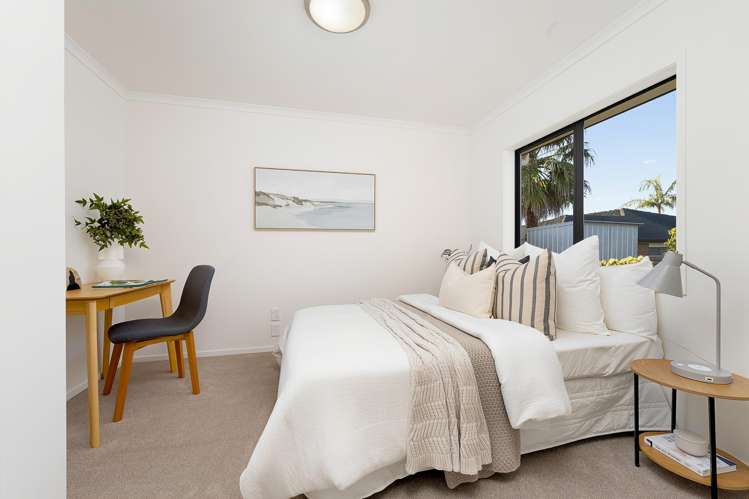 7 Fairford Avenue Henderson_22