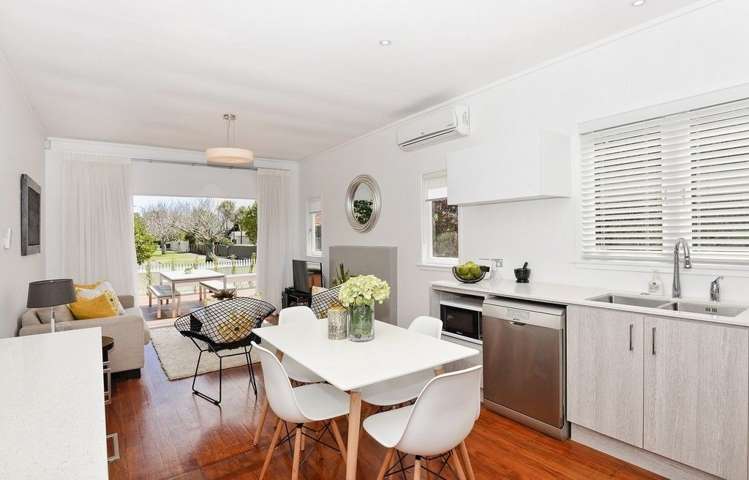 4 Huntingtree Avenue Sandringham_7