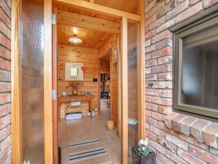 158 Puketitiri Road Poraiti_3