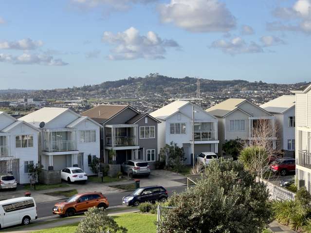 7 Manawatere Way Flat Bush_2