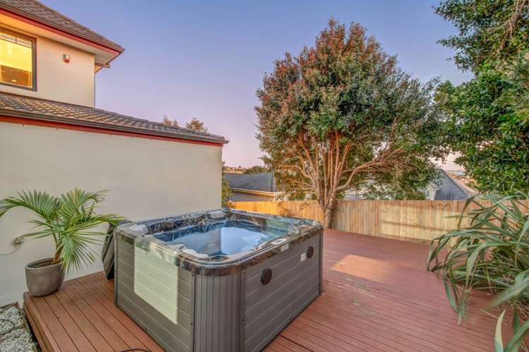 103 Alec Craig Way Gulf Harbour_15