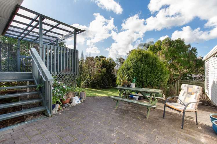 3 Crocombe Crescent Beach Haven_14