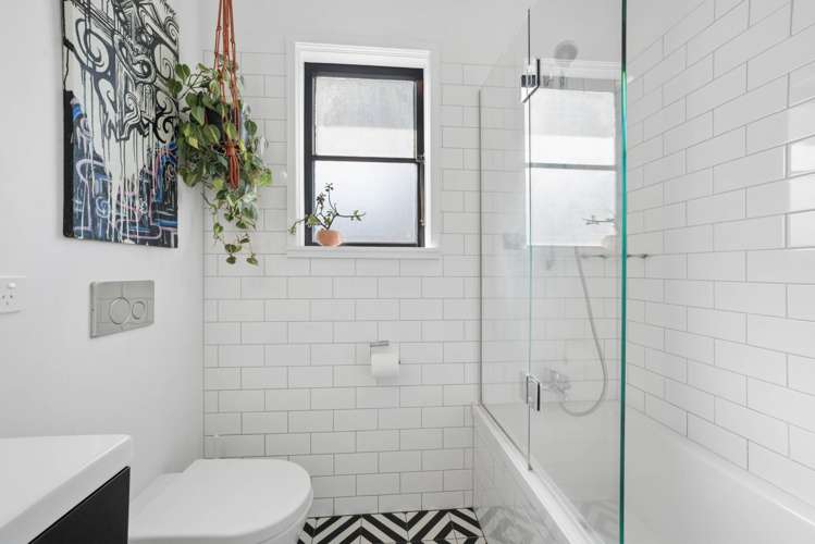 24 Tasman Avenue Mt Albert_13