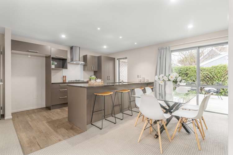 379a Yaldhurst Road Russley_3