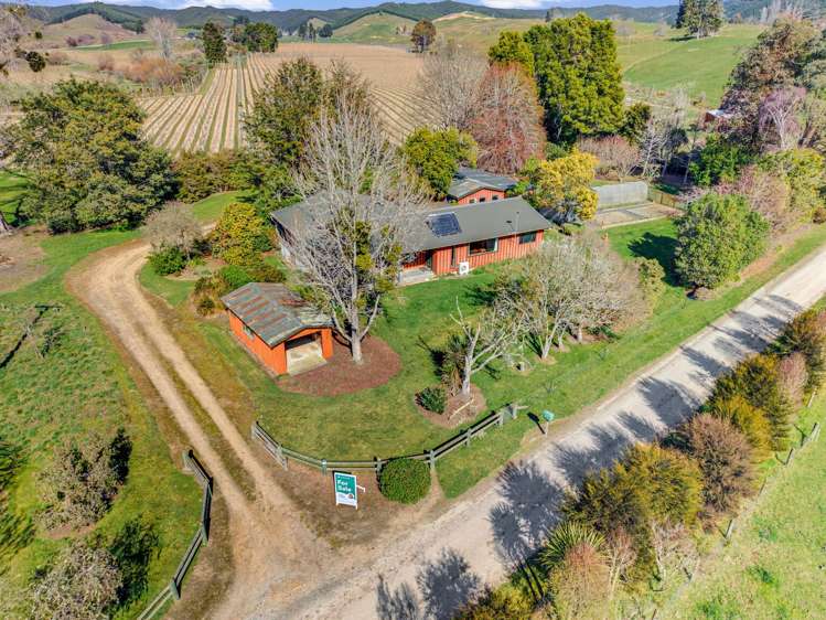 186 Sunset Valley Road Upper Moutere_2