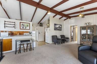 17B Treadwell Street_2