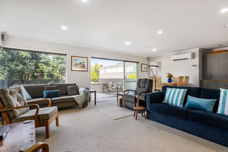 2/111 Hunt Road_2
