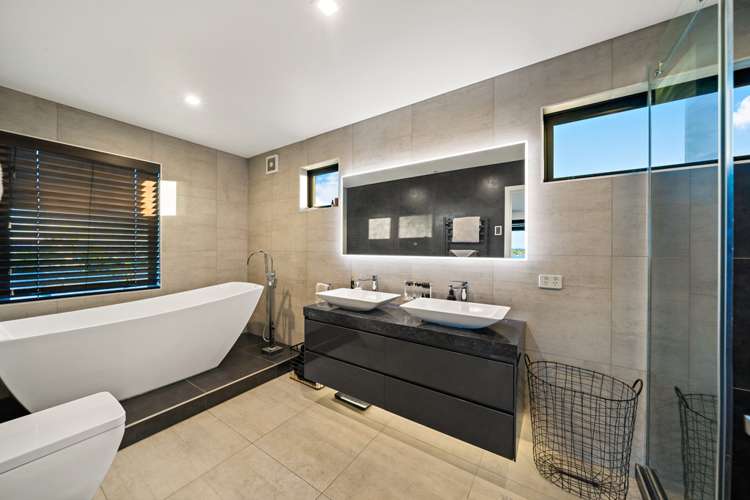 10 Calder Place Wai O Taiki Bay_16