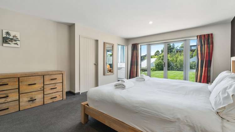 99 Kings Drive Wanaka_12