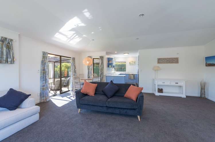 14 Pettit Place The Wood_8