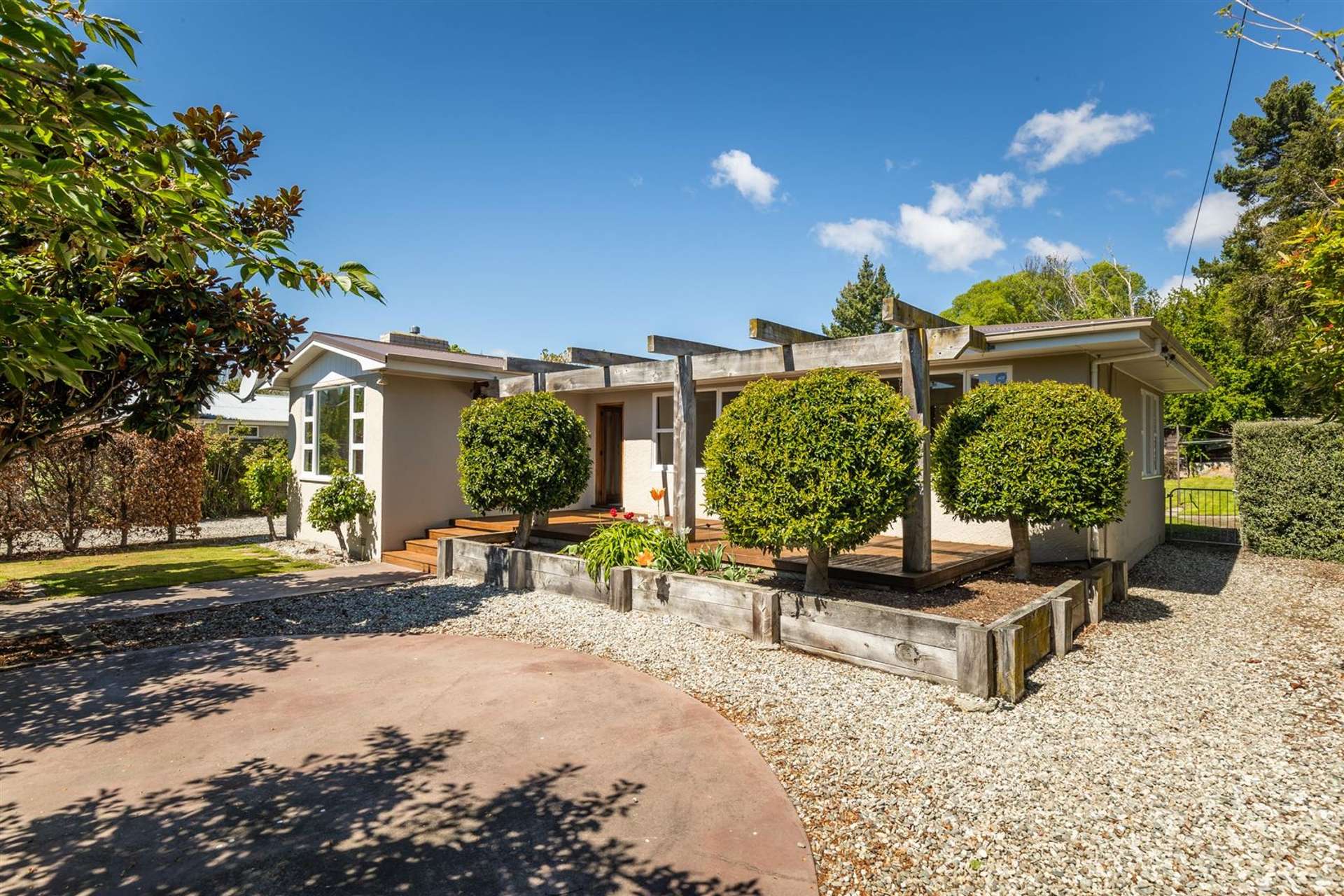 16 Reid Avenue Luggate_0