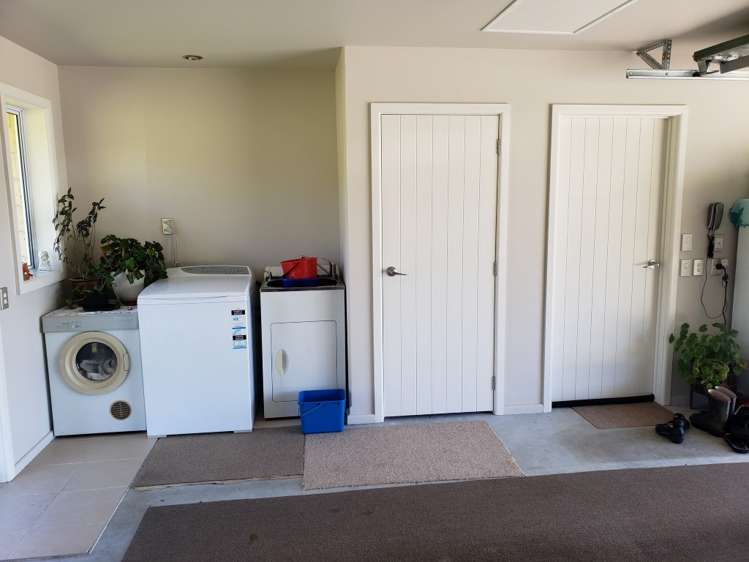 8 Haydens Road Marsden_18