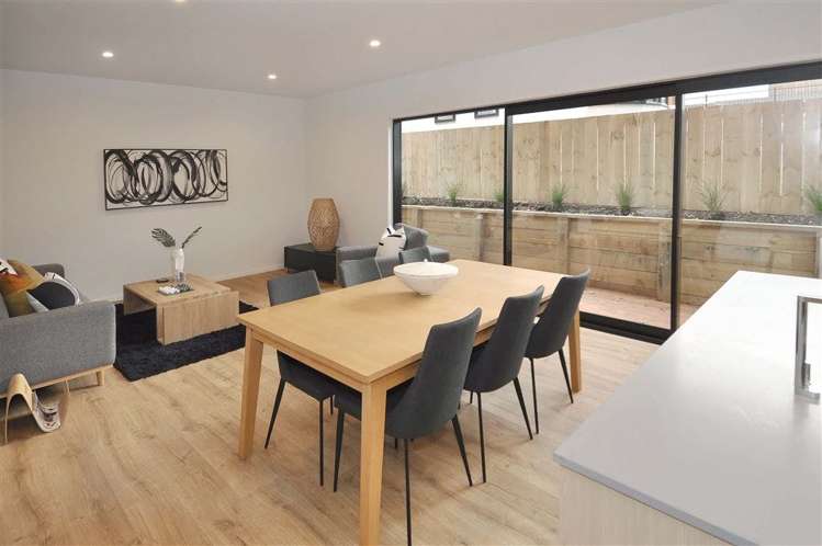 1/125 Tristram Street Hamilton Central_3