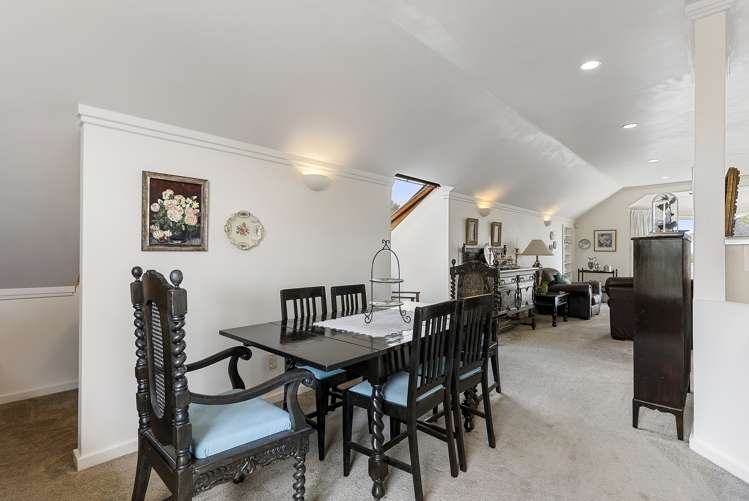 2/15 Bradbury Road Botany Downs_9