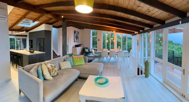 73 Roberts Road Matakatia_7