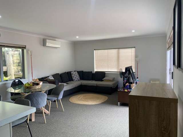 4/11 Red Hibiscus Road Stanmore Bay_3