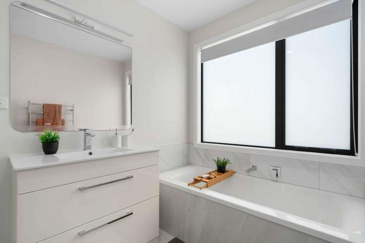 11 Topsail Way Whitby_11