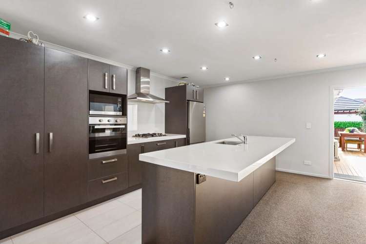 76 Popokatea Drive Takanini_5