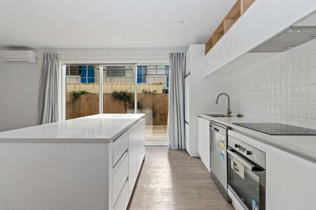5/28 RM B Cameron Road