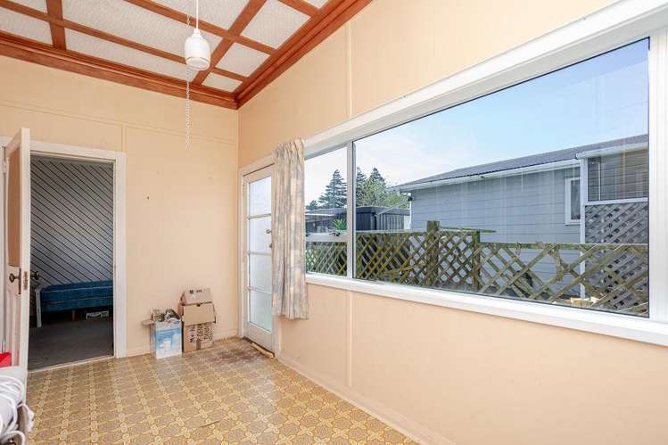 7 Denmark Street Dannevirke_11