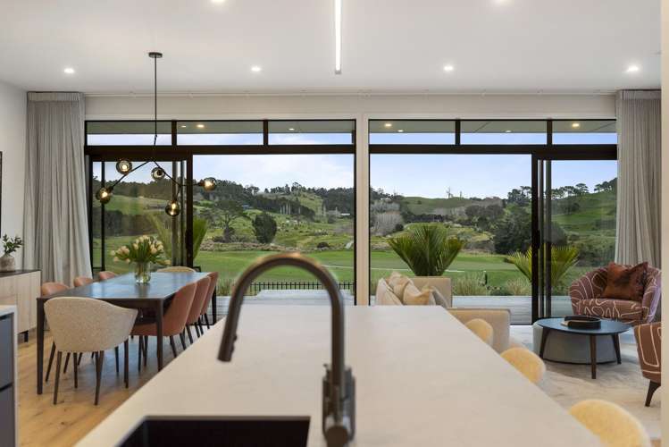 59 Grayson Road Wainui_8