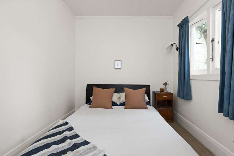 21 Coleman Terrace Bluff Hill_20