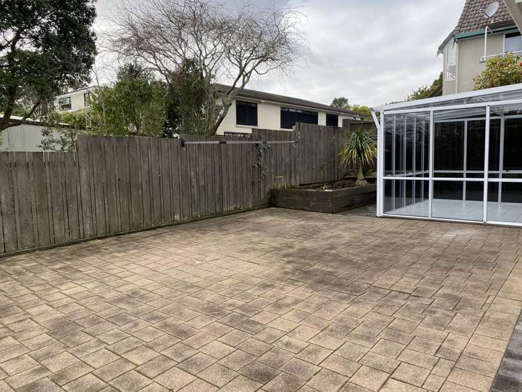 3/22 Clonbern Road Remuera_5