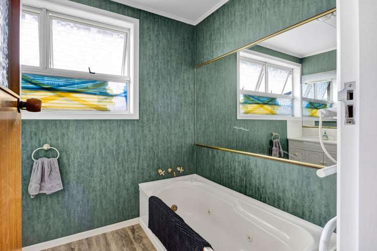 5 Climie Crescent Hawera_15