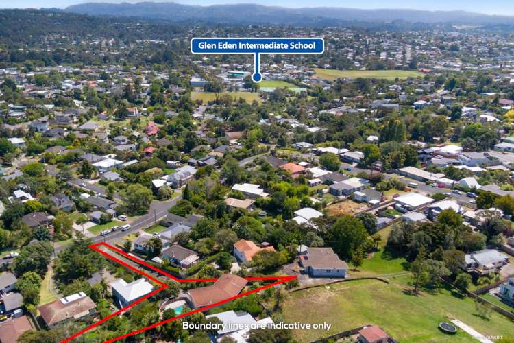 16 Derwent Crescent Titirangi_19