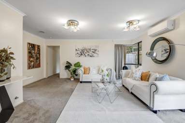 26 Black Teal Close_1