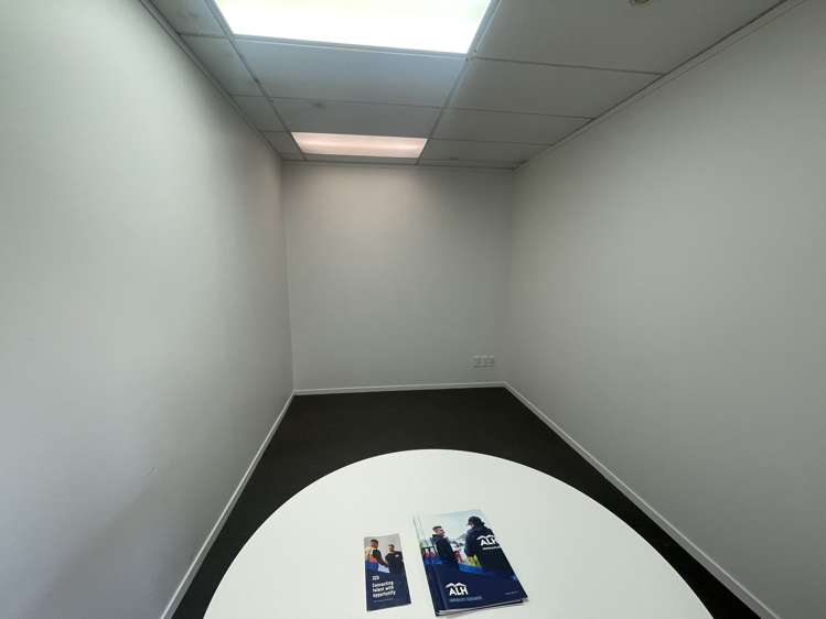 B/176-180 Great South Road Takanini_8