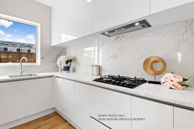 21 Ballyliffin Drive Flat Bush_2