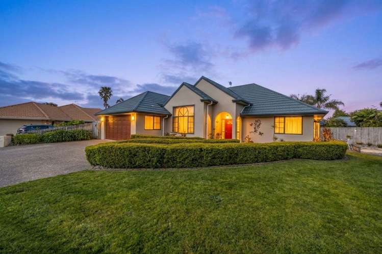 63 Lothian Brae Wattle Downs_0