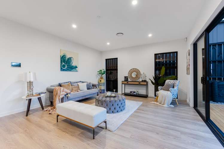 80 Huanui Drive Orewa_12