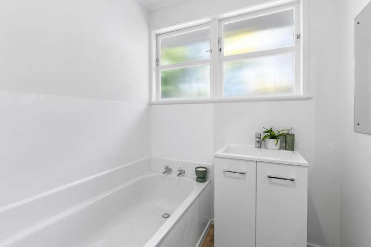 77 Vandeleur Avenue Birkdale_10