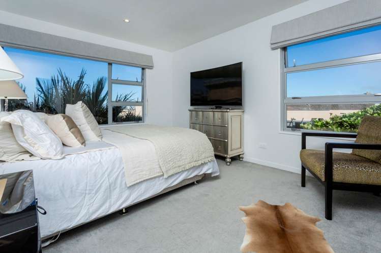 62 Seaview Road Castor Bay_30
