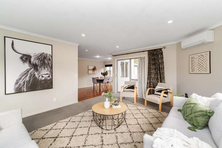 40 Te Puia Drive Aotea_2