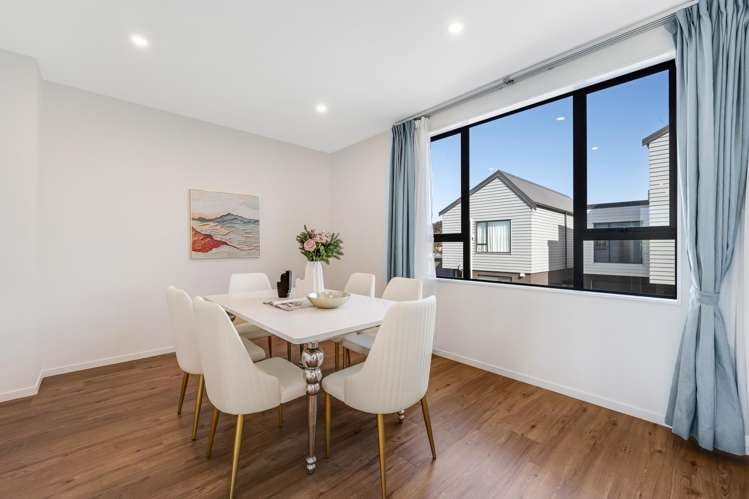 4 Te Whitinga Lane Flat Bush_7