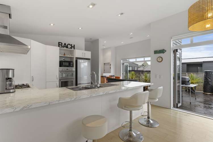 11a William Bayes Place Red Beach_9